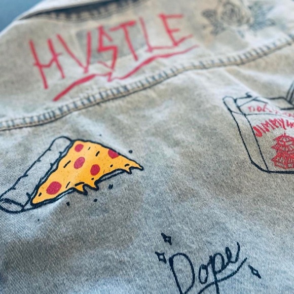 CARBON ‘LIFESTYLE ART’ DENIM JACKET - Picture 3 of 4